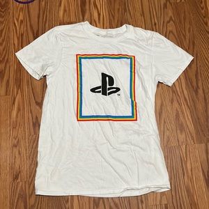 PlayStation t-shirt size small